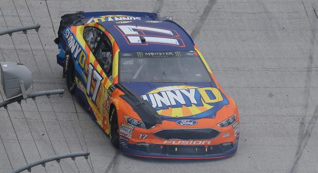 Visit Stenhouse Jr. Battles Back at Bristol page