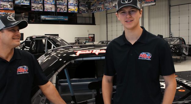Visit Gilliland to Compete for Rookie of the Year page