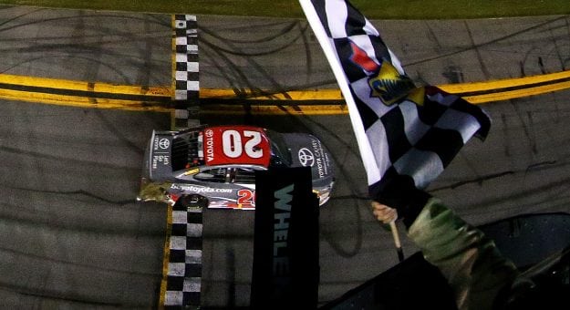 Visit Daytona Checkered and Black Flags page