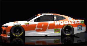 Hooters 9 Car