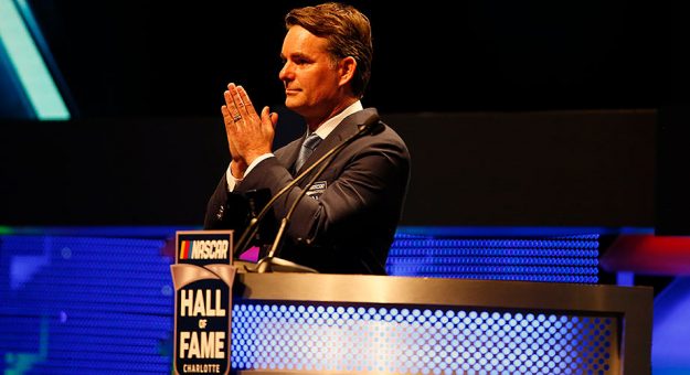 Visit Gordon’s Speech Caps Illustrious NASCAR Hall of Fame Night page