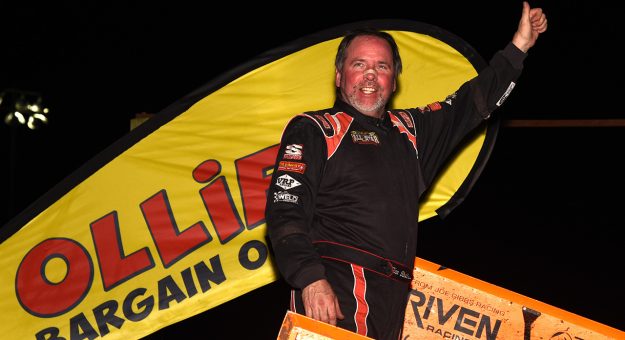 Visit Shaffer Two-for-Two During Winter Nationals page