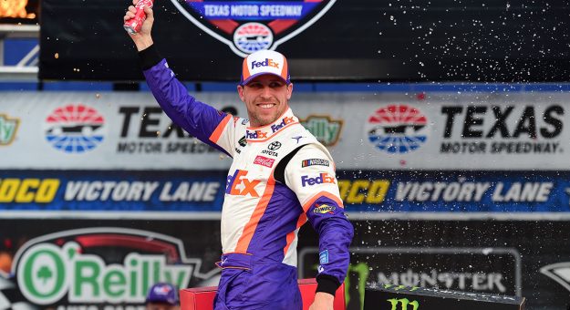 Visit Hamlin Takes Texas Win page