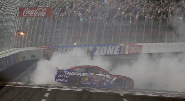 Visit Coca-Cola 600 Photos page