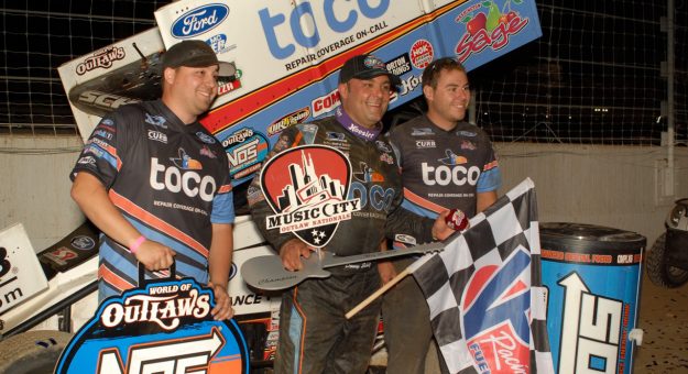 Visit Schatz Wins First Outlaws Race in Nashville page