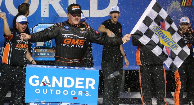 Moffitt Chicago Victory Lane