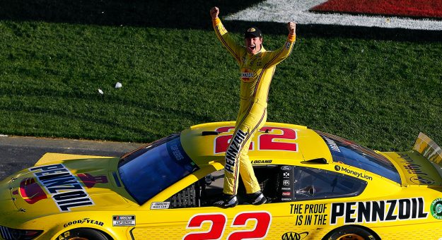 Visit Logano repeats as Pennzoil 400 winner at Las Vegas page