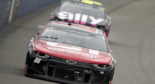 Visit Chevrolet Off to Hot Start page