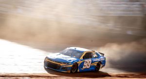 2021mar29 Daniel Suarez Dirt