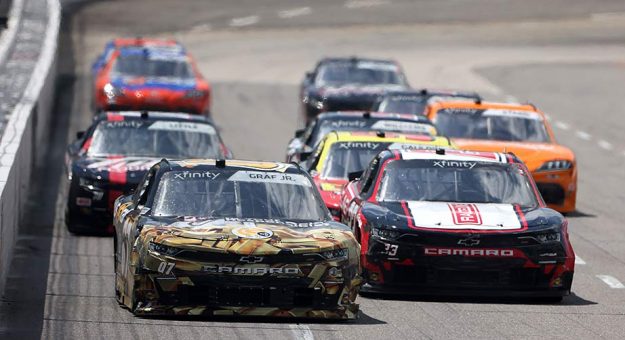 Visit Gaulding, Graf scuffle at Martinsville page