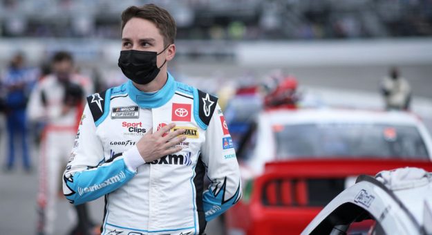Visit Richmond Checkered Flags, Black Flags page