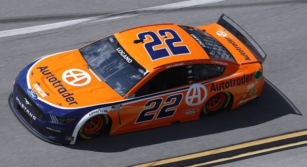 Visit Stage 1 wreck takes out Logano page