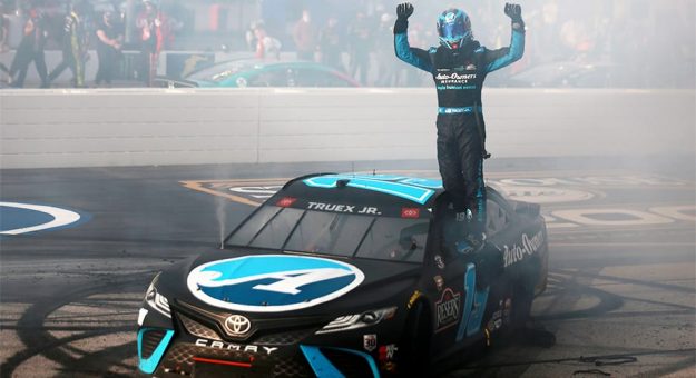 Visit Truex Jr. sweeps to Darlington win page