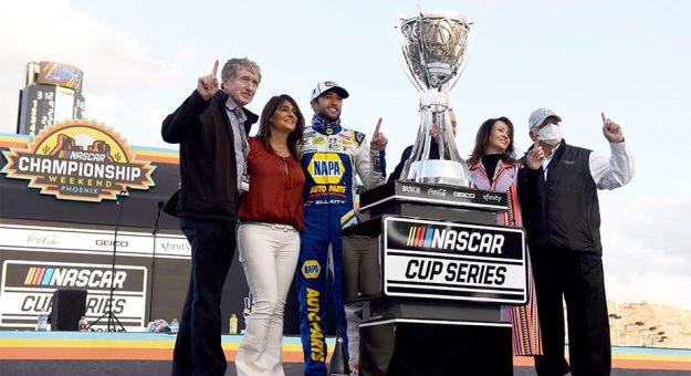 Visit Phoenix Raceway set to play host to 2022 NASCAR Championship Weekend page