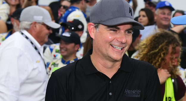 Visit Gordon named vice chairman at Hendrick page