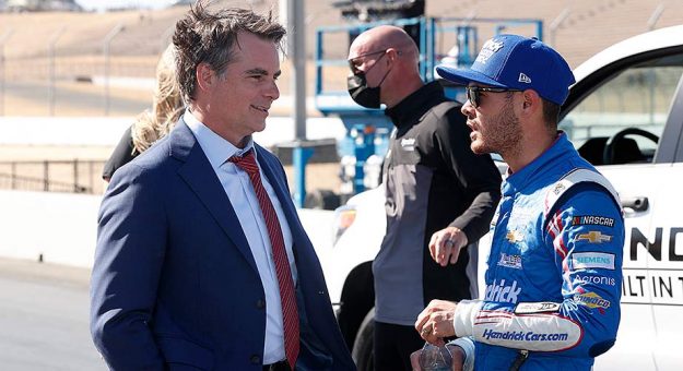 Visit Gordon leaves door open for Johnson page