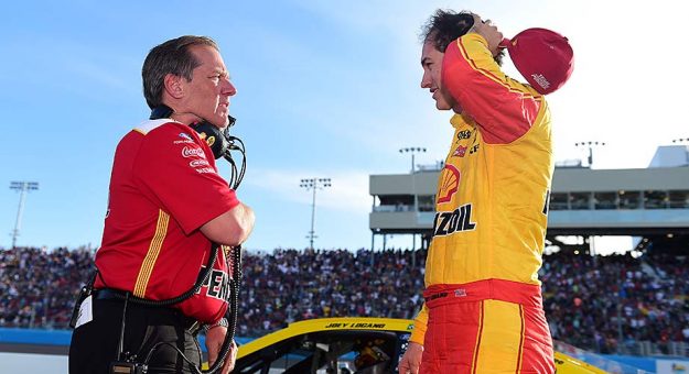 Visit Penske crew chief Todd Gordon to retire after 2021 season page