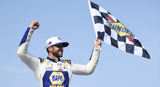 Visit Road America checkered, black flags page