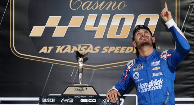 Visit Kyle Larson earns third consecutive win with Kansas Round of 8 triumph page