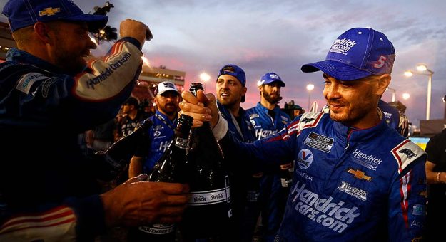 Visit 2021 season in review: Kyle Larson page