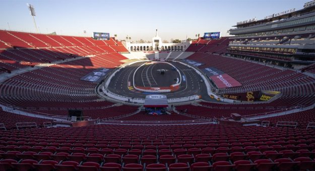 Visit Award-winning 100,000 Cameras is back for the 2022 Busch Light Clash page
