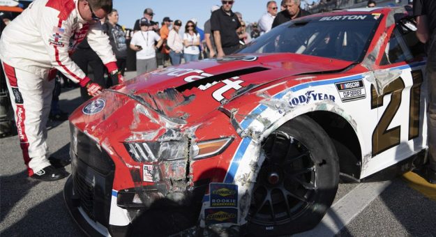 Visit Keselowski, Burton contact triggers crash page