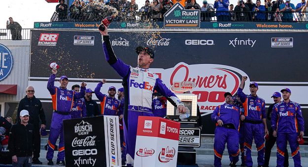 Visit Hamlin surges late to Richmond victory page