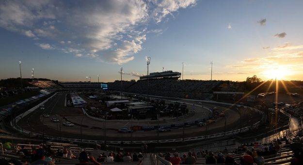 Visit What to Watch: Martinsville Speedway spring 2022 race page