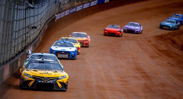 Visit Bristol qualifying format equals dirt in uniqueness page