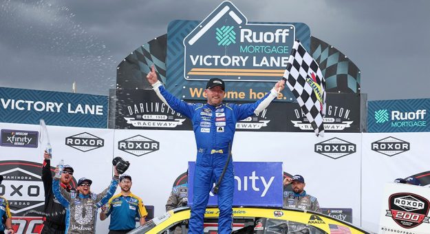 Visit Allgaier snaps winless streak at Darlington page