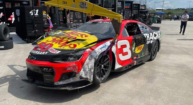 Visit Chastain, Truex spark multi-car crash page