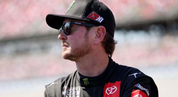 Visit Kurt Busch not cleared to race at Michigan page