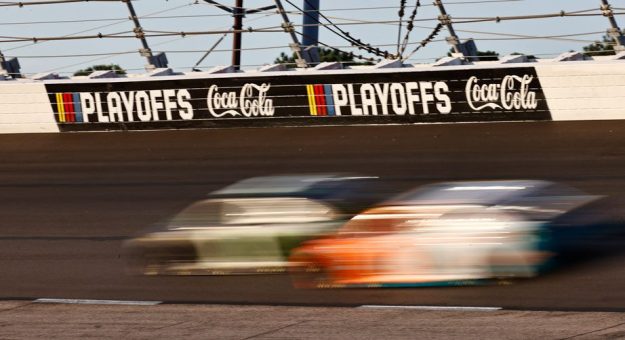 Visit Darlington 101: Qualifying, story lines, more page