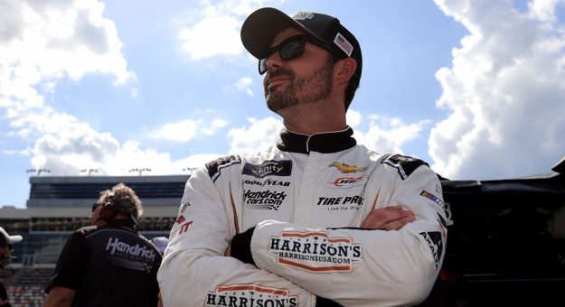 Visit Josh Berry returns to No. 8 for JR Motorsports in ’23 page