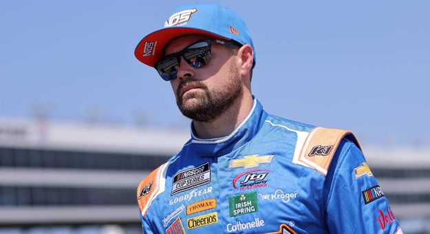 Visit JTG Daugherty Racing taps Mike Kelley as No. 47 crew chief page