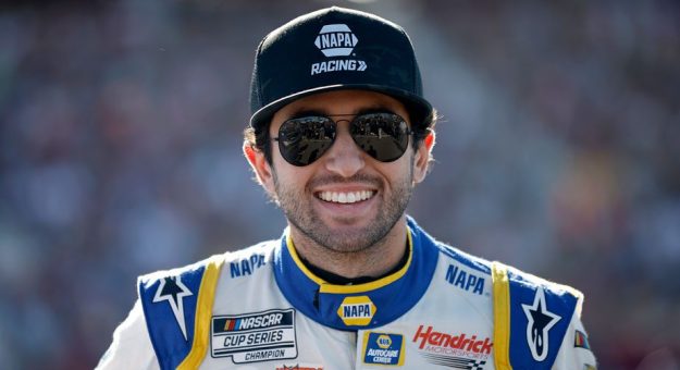Visit Elliott earns Most Popular Driver Award page