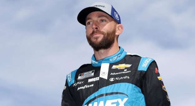 Visit Chastain battling high expectations page