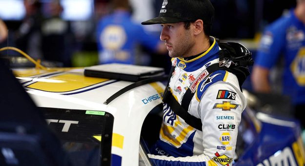 Visit Elliott finds comfort in Martinsville return page