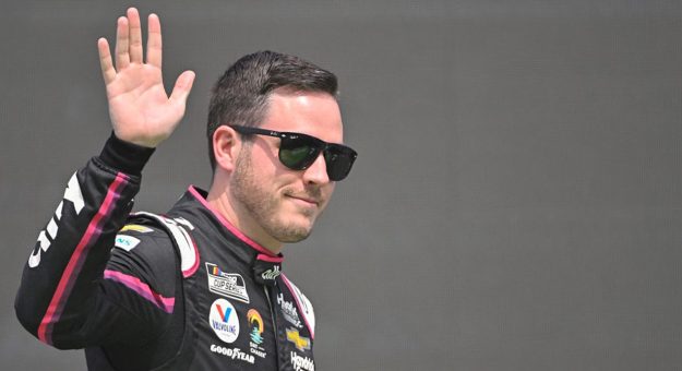 Visit Alex Bowman to miss 3-4 weeks due to back injury; Josh Berry to fill in page