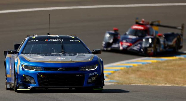 Visit Johnson makes Le Mans test-day debut page