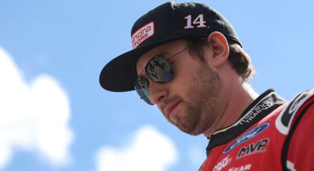 Visit Stewart-Haas shuffles crew chief lineup page