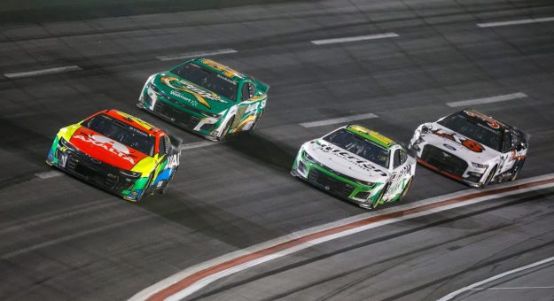 Visit Suárez, McDowell gain valuable points page