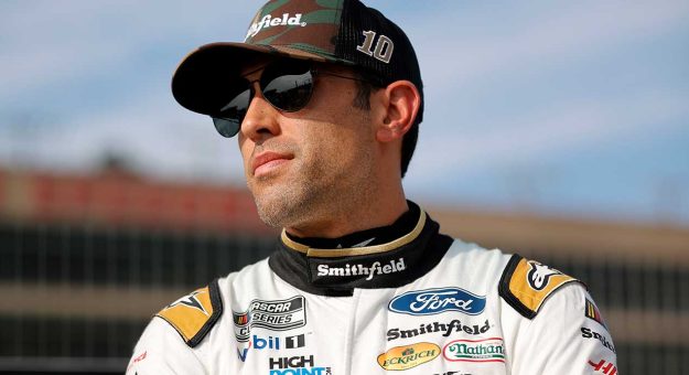 Visit Almirola announces depature from SHR page