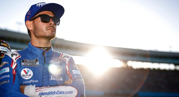 Visit Why Larson will win the 2023 Cup title page