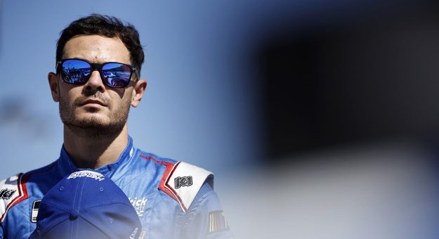 Visit Kyle Larson 2023 season in review page