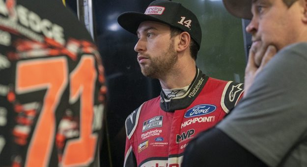 Visit NASCAR drivers at 2024 Chili Bowl Nationals page
