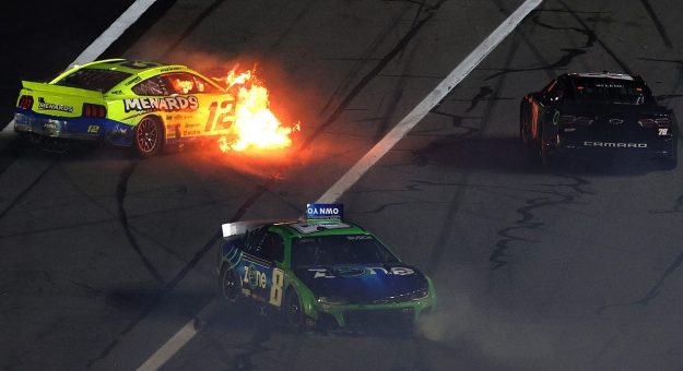 Visit Blaney upset after wreck in Daytona Duel page