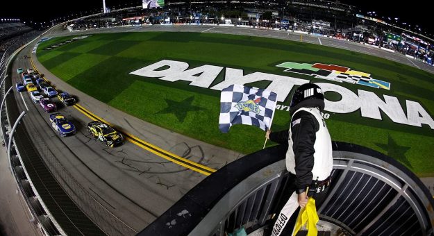 Visit Reddick, Bell win Daytona Duel races page