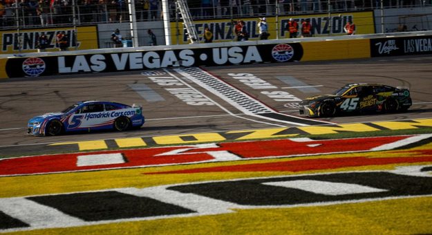 Visit Reddick earns runner-up finish in Sin City page