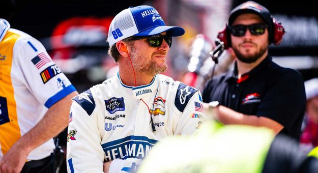 Visit Dale Jr. to run Fall Bristol Xfinity race page